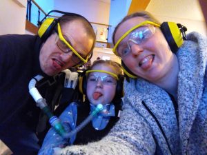 Verjaardagskado: samen naar Checkpoint Theater. Kon nog net voor de corona-maatregelen.